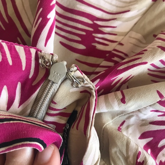 Early 2000s Betsey Johnson silk halter print dress - Picture 5 of 11